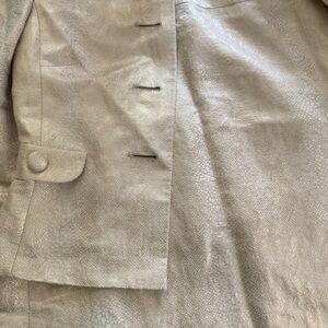 Tahari size 12 tan